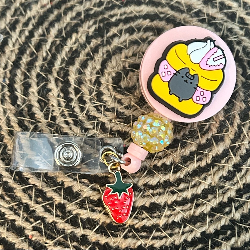 Pusheen Badge Reel